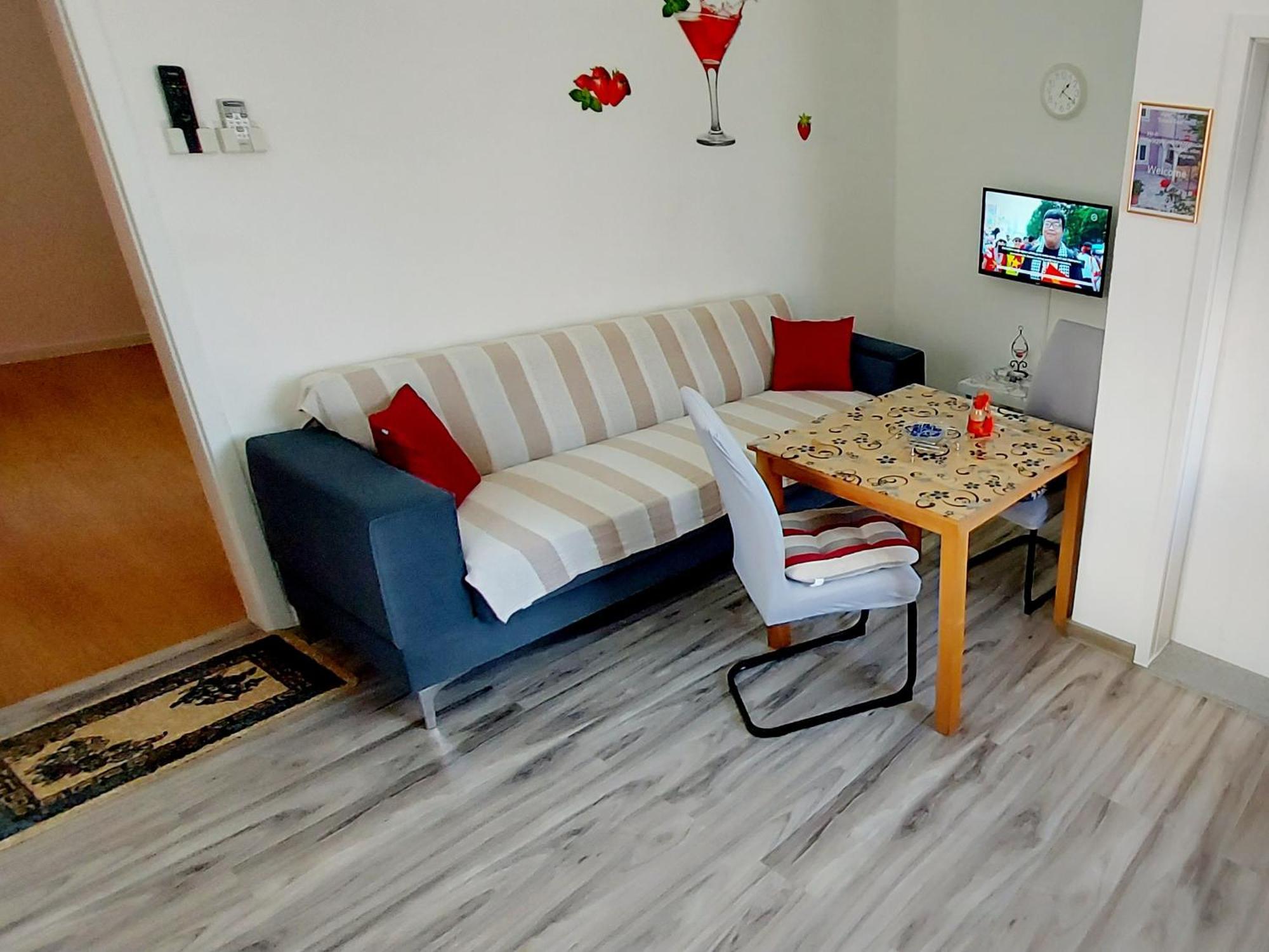 Ema & Sea Apartment'S Пула Екстериор снимка